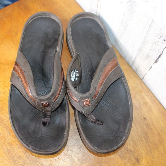 new balance rock & tone flip flops